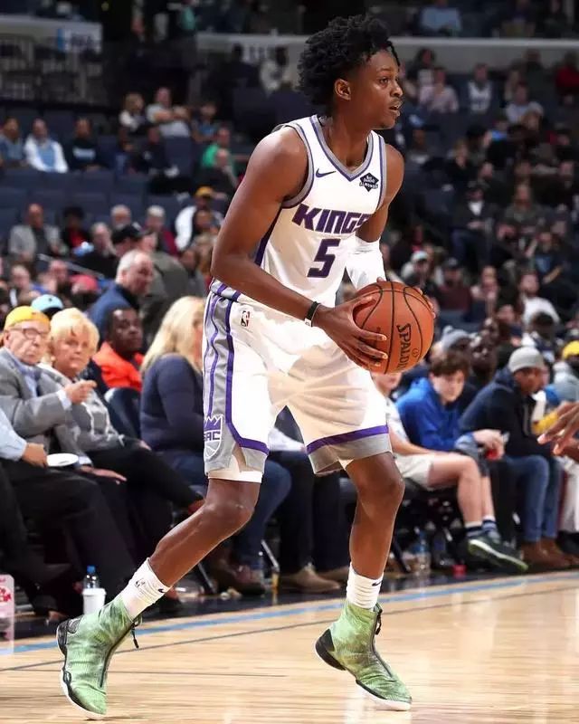 以郑钦文为 以郑钦文为